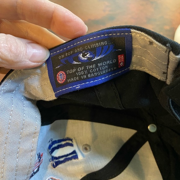 NCAA men’s basketball Final Four souvenir baseball hat! Game won by Connecticut - Picture 3 of 6